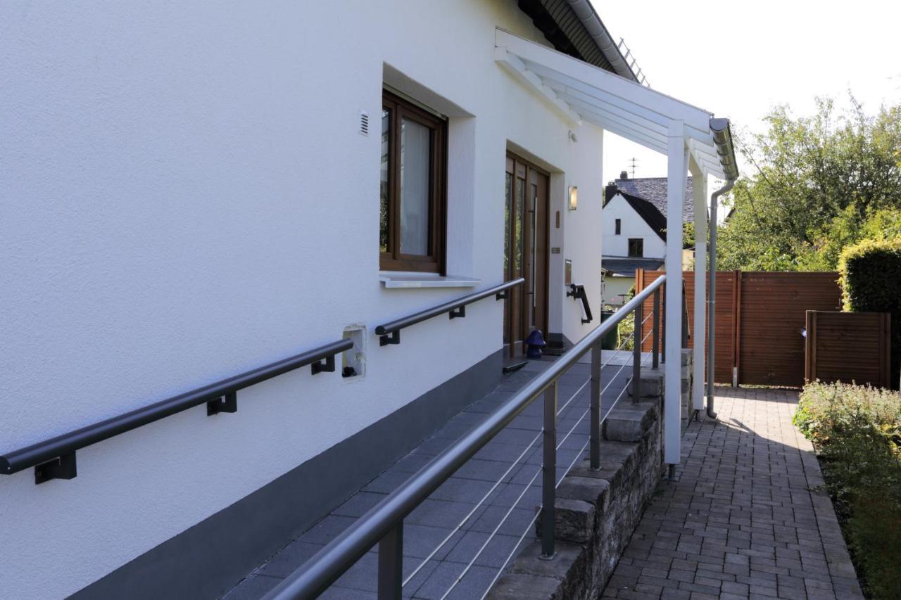 Ferienhaus Daeschinger Der Goldene Mond Mastershausen Luaran gambar