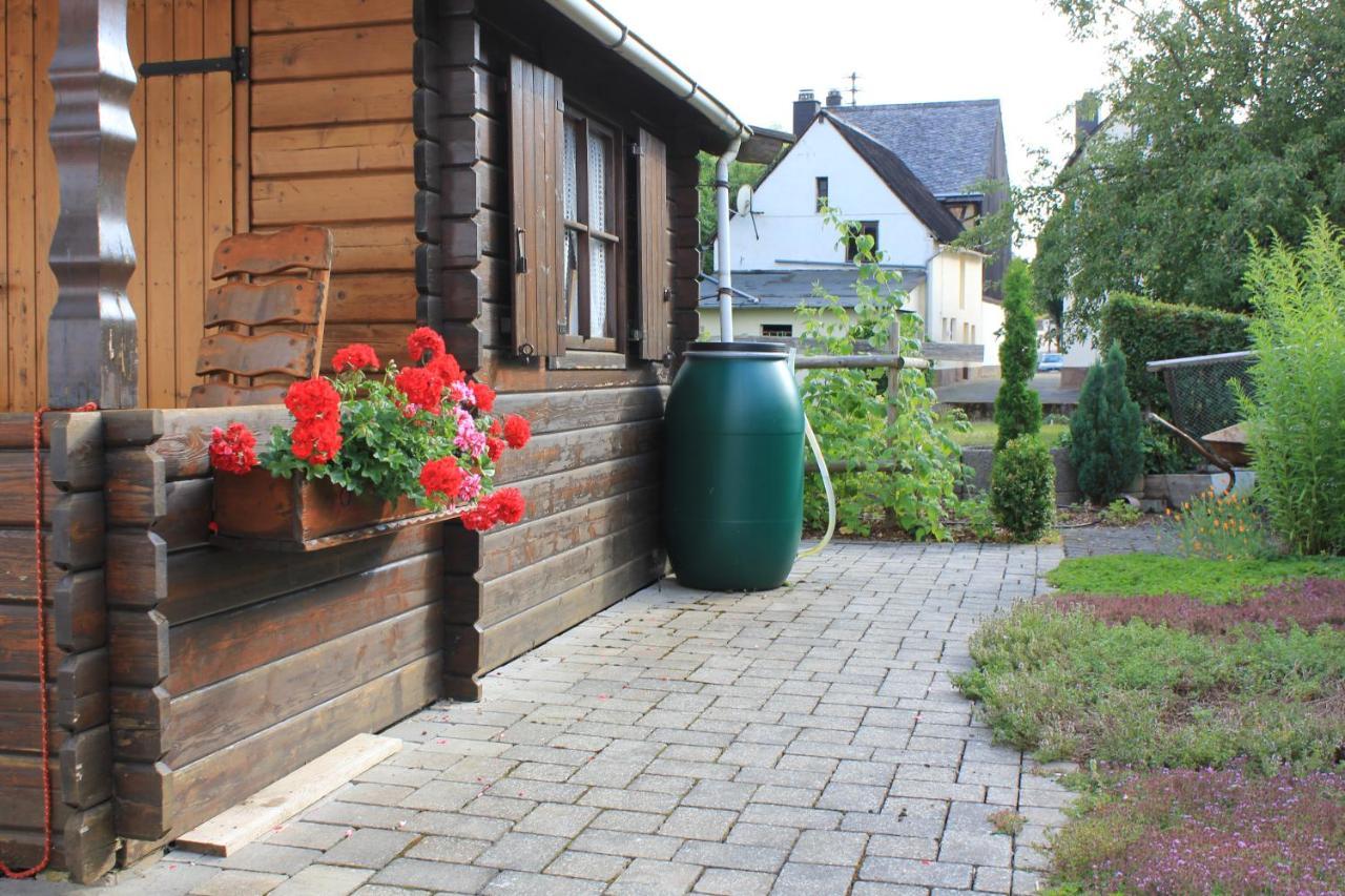 Ferienhaus Daeschinger Der Goldene Mond Mastershausen Luaran gambar